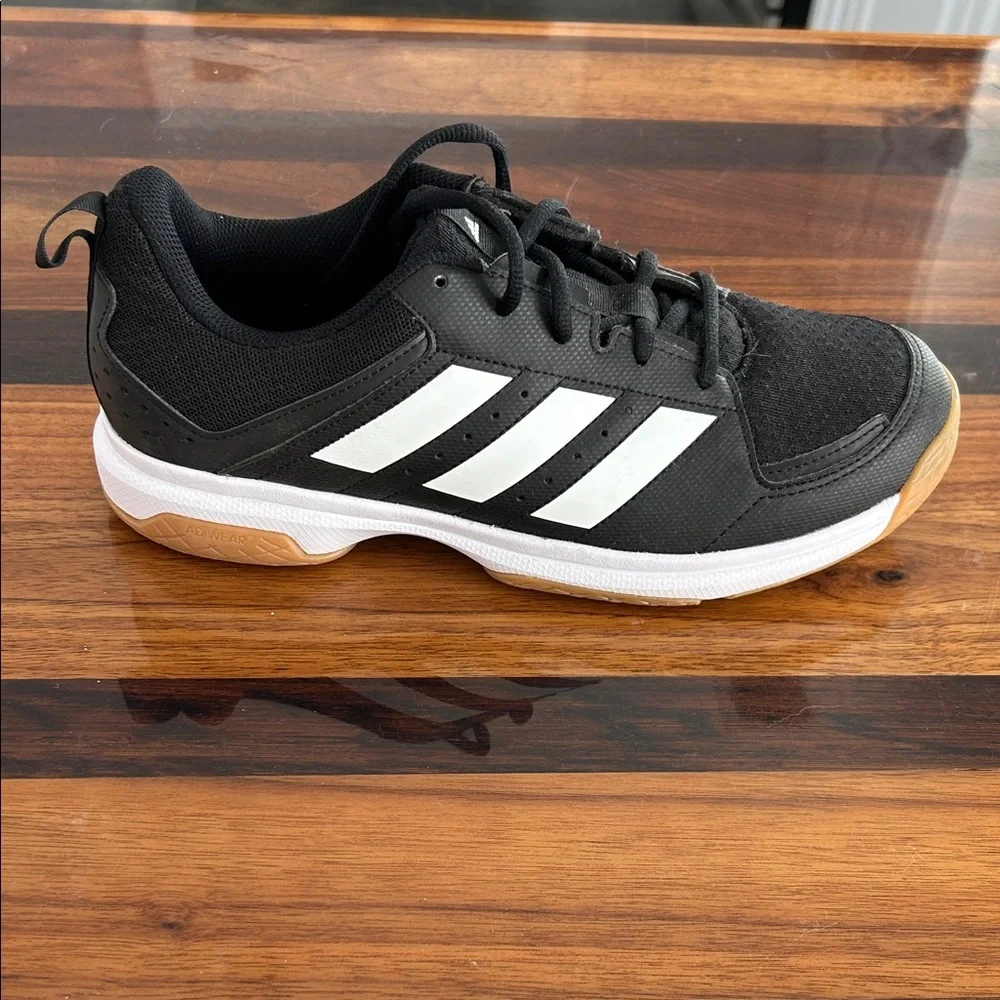 Adidas women’s Black and White Sneakers with Gum Sole - Picture 3 of 5